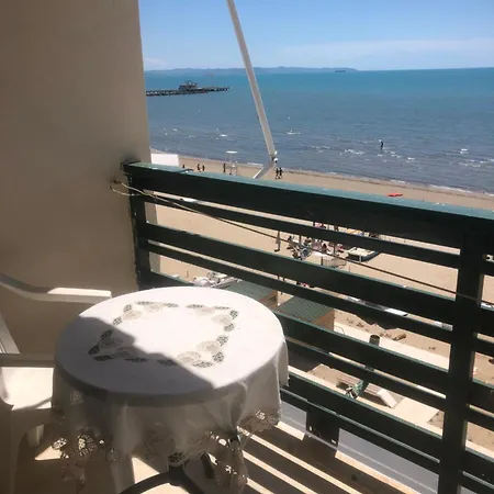 Bellavista Apartment *